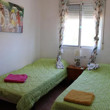 Casa Denia, 3 Dormitorios, 6 Personas - Es-262-32 Дения
